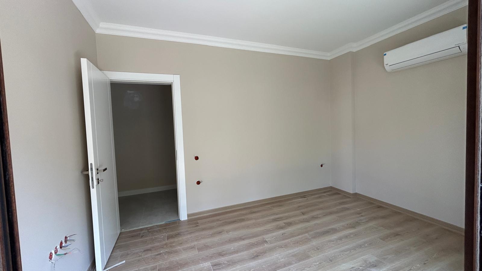 MARMARİS SİTELER BÖLGESİNDE FUL DENİZ MANZARALI 3+1 DÜZ DAİRELER